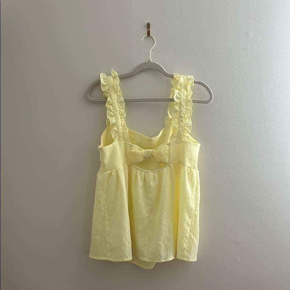 Yellow Ruffled Fitted Tank Top - Picture 2 of 4